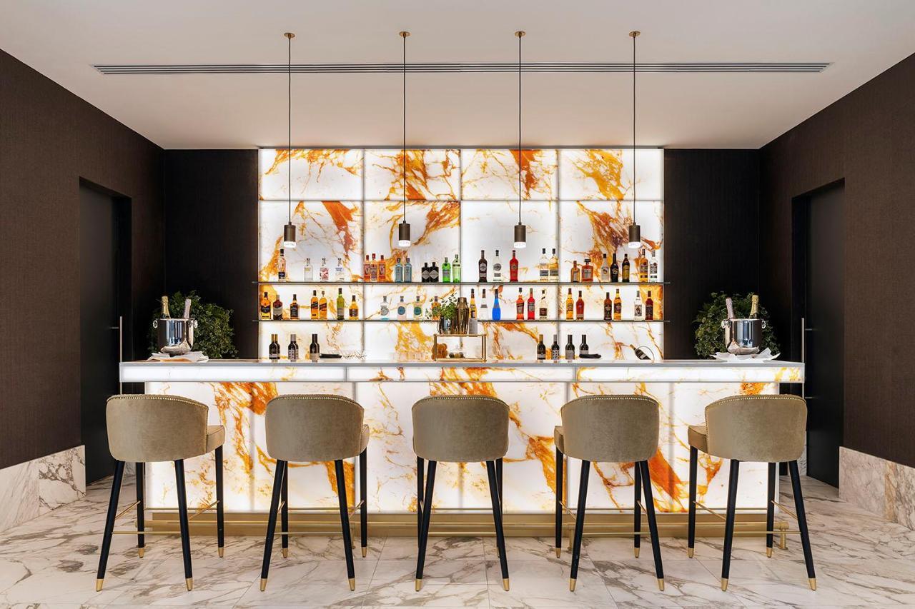 Aurea Ana Palace By Eurostars Hotel Company Budapest Exteriör bild A bar in a hotel